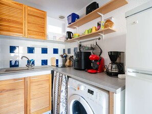 Fridge, microwave, stovetop, coffee/tea maker - Cozy pavilion, pets welcome, parking - 4 guests (Gruissan)