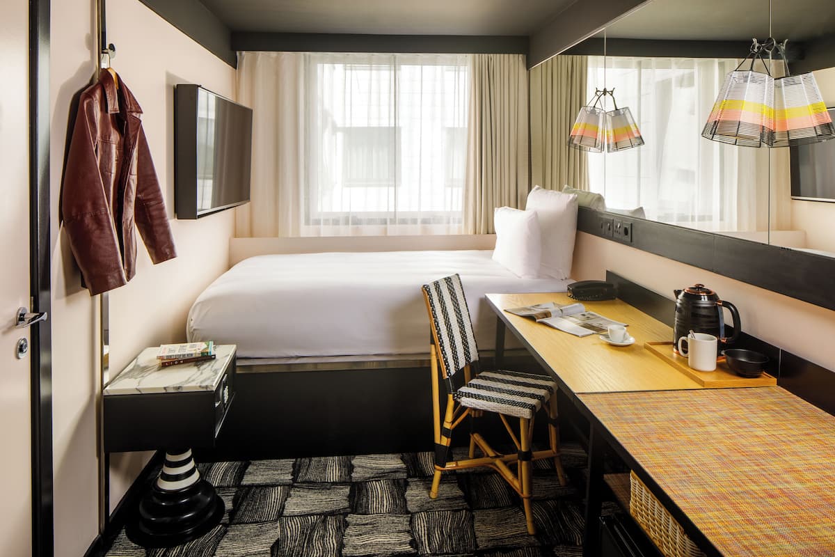 Cosy Single | In-room safe, desk, laptop workspace, blackout drapes