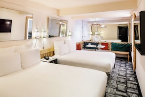 Quadruple Room | In-room safe, desk, laptop workspace, blackout drapes - ARK Shoreditch (London)