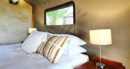 Frontier River Resort