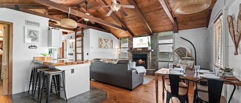 House, Multiple Beds, Patio, Garden View (Whispering Bass Lodge) | Interior