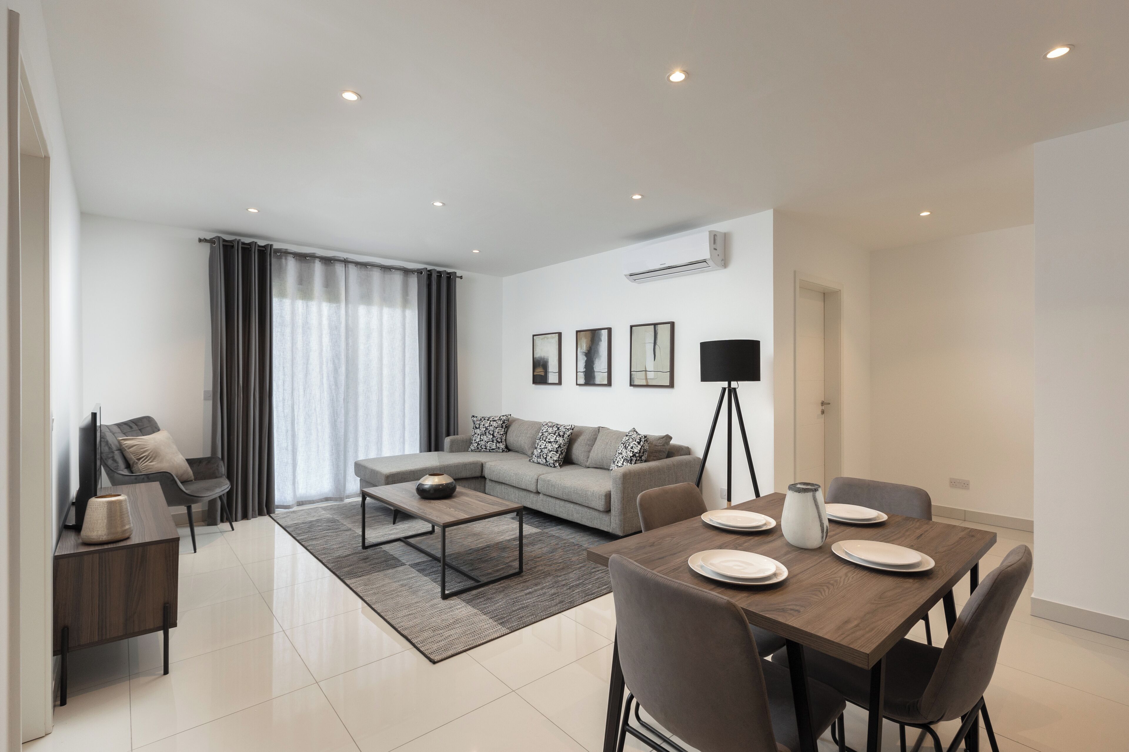 Apartment, 2 Bedrooms, Balcony | Living area