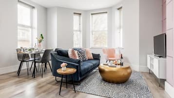 Apartemen Comfort, pemandangan laut | Area keluarga
