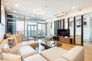 2 Bedroom Apartment With City View | Parte interna