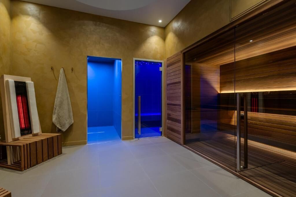 Sauna, Massageanwendungen
