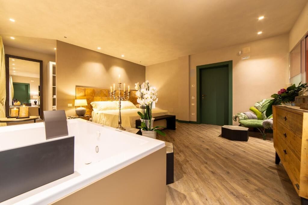 Deluxe Double Room | Free WiFi