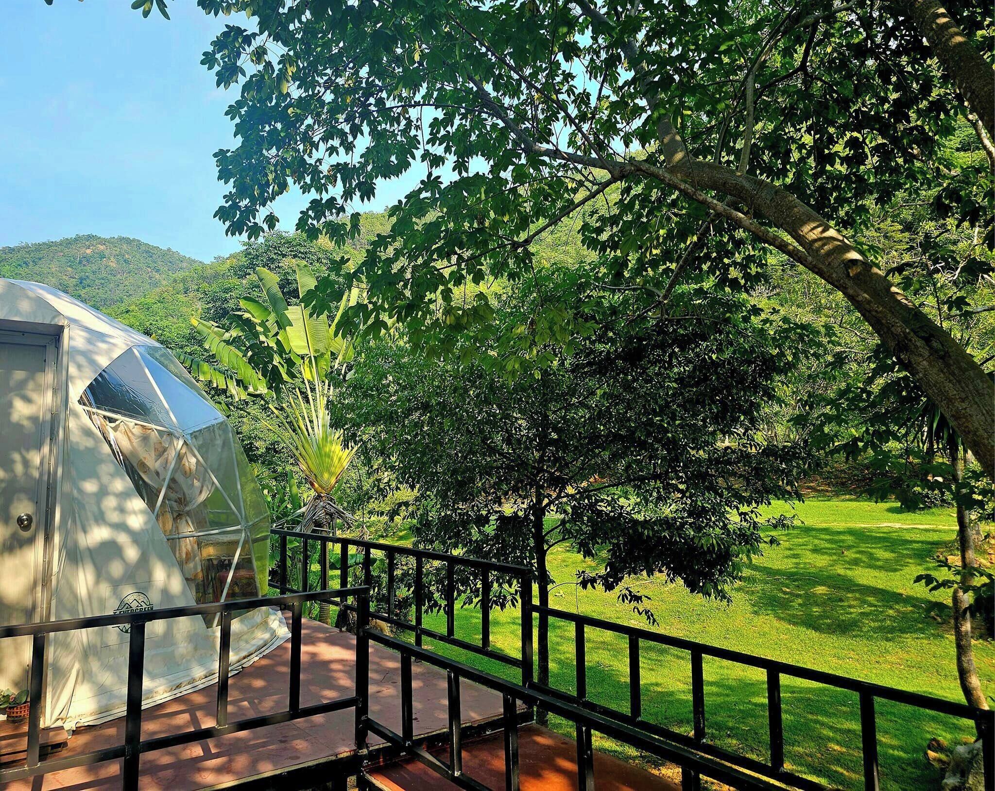 Cabin, 1 Bedroom, Balcony, Garden View | Property grounds