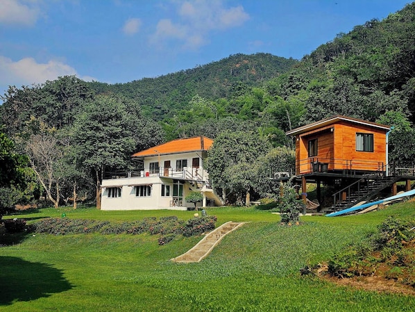 Cabaña, 1 habitación, balcón, vista al jardín | Exterior