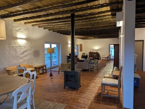 Villa familiale, 5 chambres, non-fumeur, vue sur la vallée | Aire de séjour