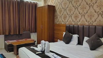 Deluxe Double Room, City View