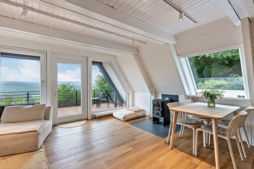 Silva Lodge – Votre maison en lisière de forêt avec vue, jardin privé et Wi-Fi