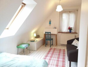 3 chambres, bureau, Wi-Fi, draps fournis