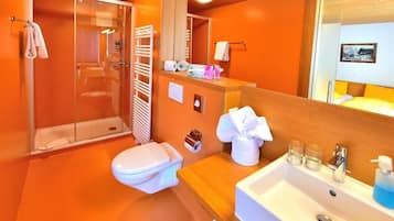 Double Room, Mountain View | Bathroom