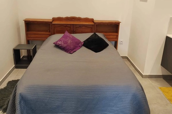 Double bed