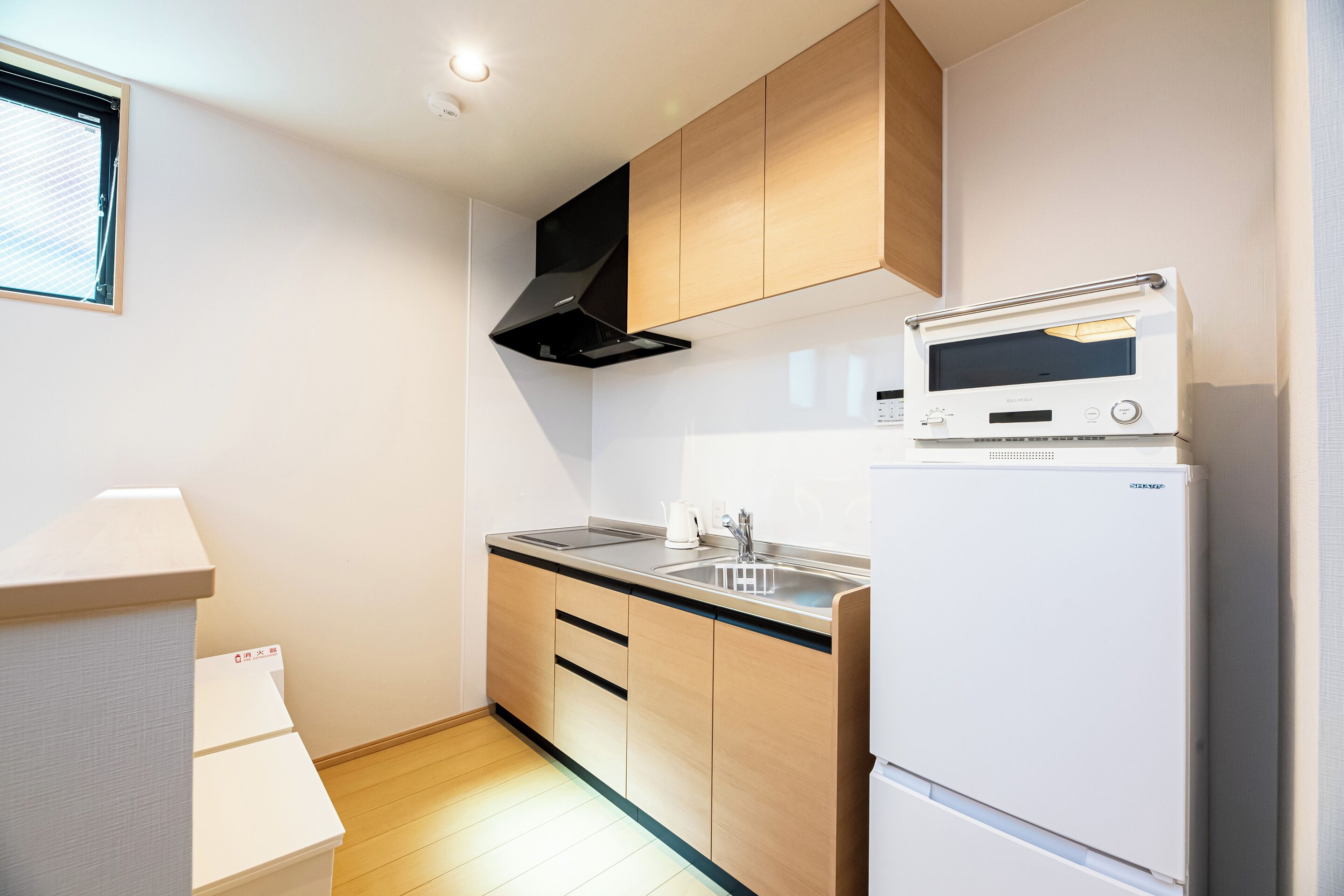 Villa | Private kitchen | Full-sized fridge, microwave, cookware/dishes/utensils