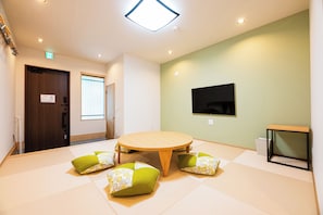 Villa | Living area - Irodori Hotel KAZE (fukuokashi,hakataku,toukou)