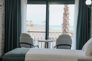 Minibar, in-room safe, free WiFi, bed sheets