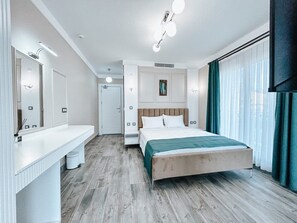 Quarto standard, vista para o mar | Cofres nos quartos, Wi-Fi de cortesia, roupa de cama