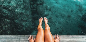 2 piscinas al aire libre, sombrillas, sillones reclinables de piscina
