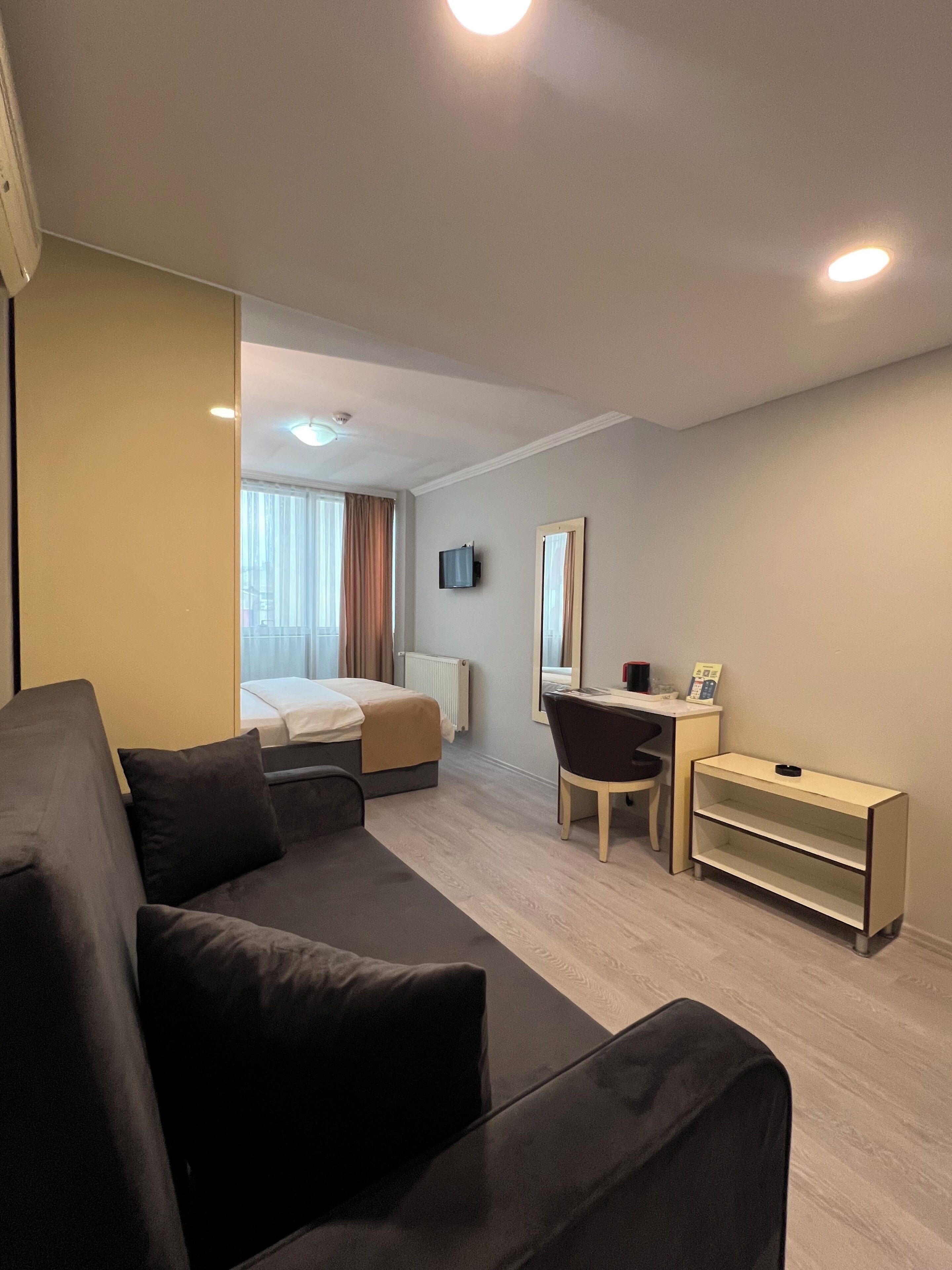 Family Room | Meja, Wi-fi percuma 