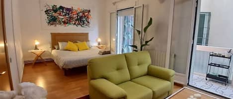 1 bedroom, iron/ironing board, WiFi, bed sheets