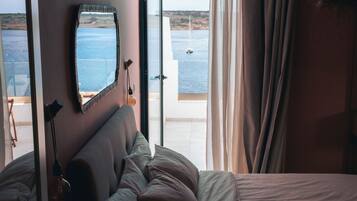 2 bedrooms, iron/ironing board, travel cot, free WiFi