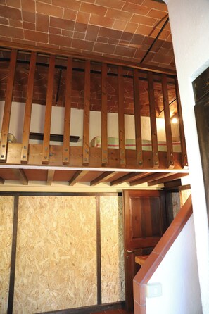 Interior - 8-person spacious apartment with pool close to the sea and cozy town. (Toscana)