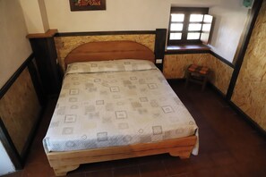 Room - 8-person spacious apartment with pool close to the sea and cozy town. (Toscana)