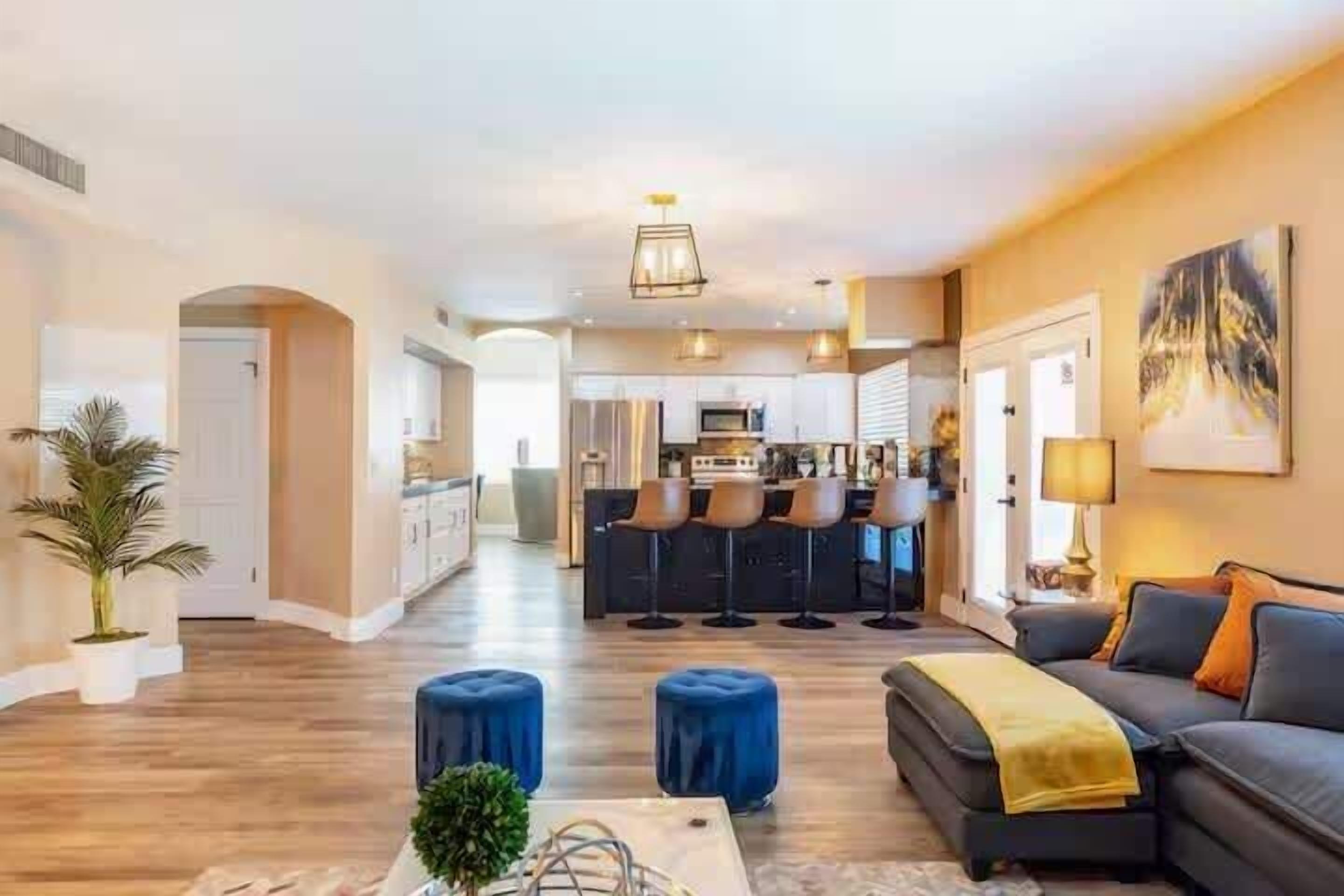 TV, fireplace, offices