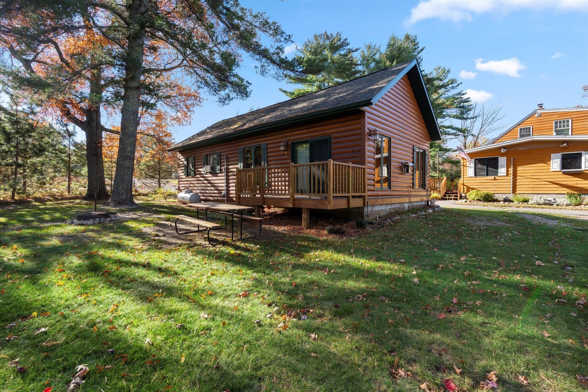 Chalet rustique classique, Plusieurs lits, vue sur le lac | Extérieur