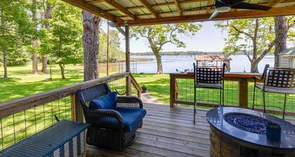 Dock & Lake Access! Daingerfield Gem w/ Tiny Home