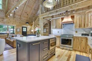 House (4 Bedrooms) | Interior - Luxury Hocking Hills Retreat w/ Indoor Sport Court (Laurelville)
