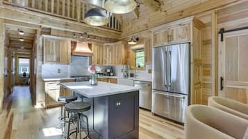 Rumah (4 Bedrooms) | Interior