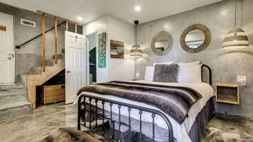 Apartment (1 Bedroom) | Interior