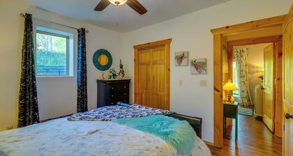 Cabin Rental Near South Holston Lake w/ Hot Tub
