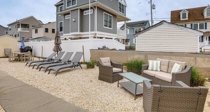 Walk to Beach! Pet-friendly Getaway in Lavallette