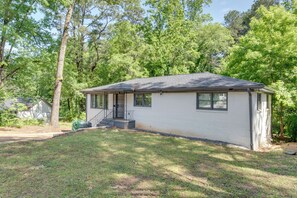 Apartment (3 Bedrooms) | Interior - Updated Atlanta Hub: 4 Mi to Mercedes-benz Stadium (Atlanta)