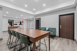 Lobby-Lounge