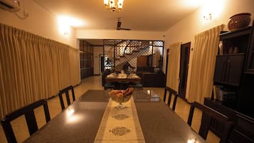 Khu lounge executive