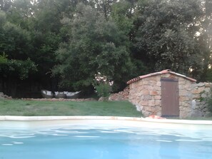 Pool - Bed and Breakfast 'La Fenière' with Shared Pool, Shared Terrace and Wi-Fi (Carcès)