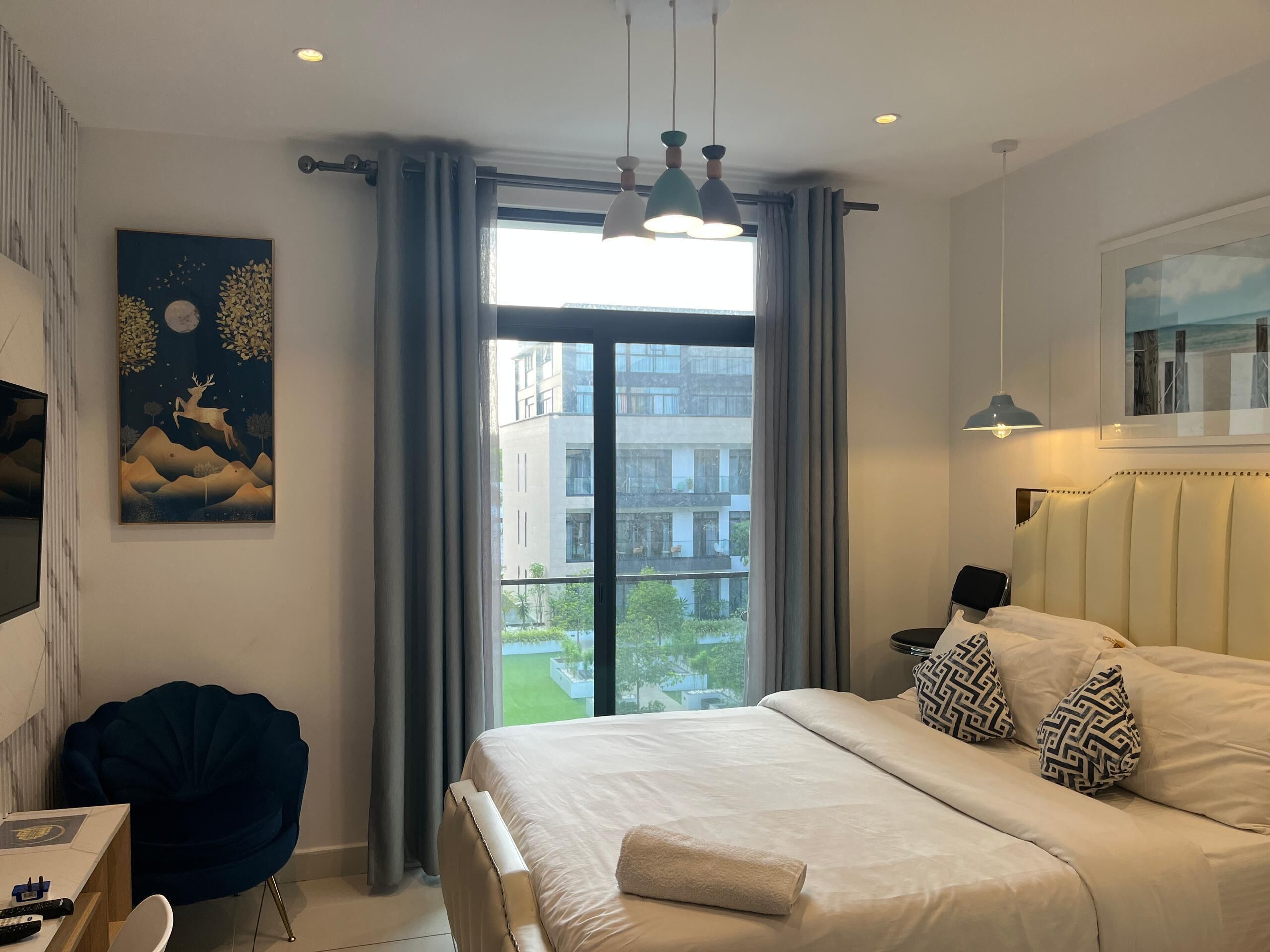 Deluxe Studio, Balcony, Garden View | Iron/ironing board, free WiFi