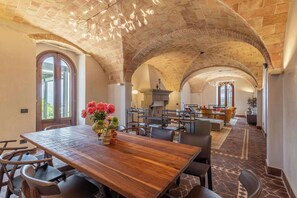 Dining - Tuscan Villa with Bespoke Experiences (Riparbella)