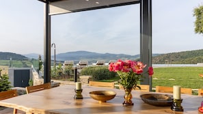 Outdoor dining - Tuscan Villa with Bespoke Experiences (Riparbella)