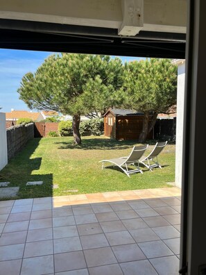 Terrace/patio - Vrbo Property (Bretignolles-sur-Mer)