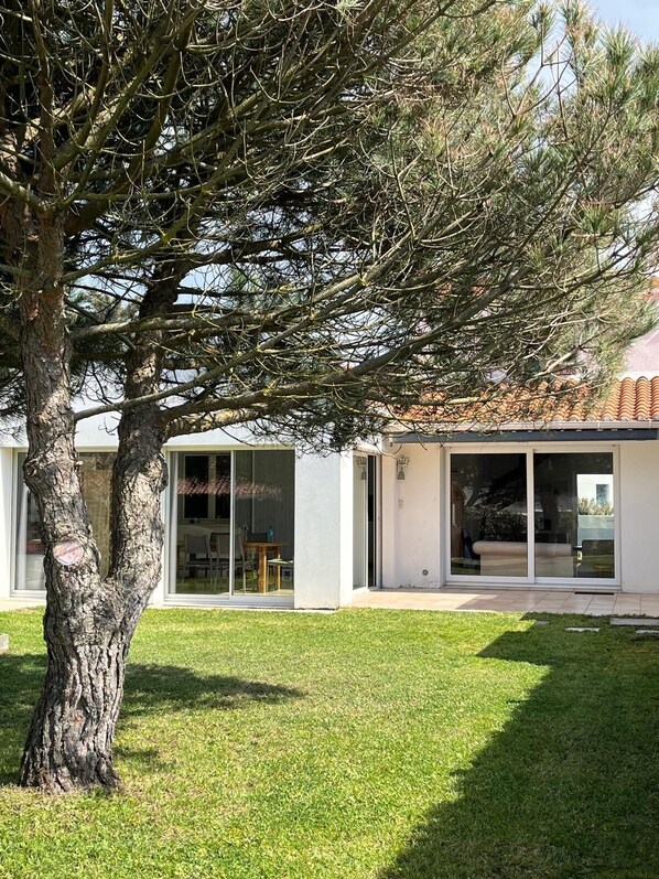 Exterior - Vrbo Property (Bretignolles-sur-Mer)