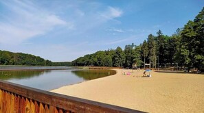 Beach - Nice 3-bedroom Lake house in Ińsko perfect for relaxing getaways (Ińsko)