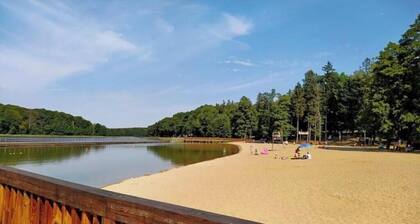 Nice 3-bedroom Lake house in Ińsko perfect for relaxing getaways