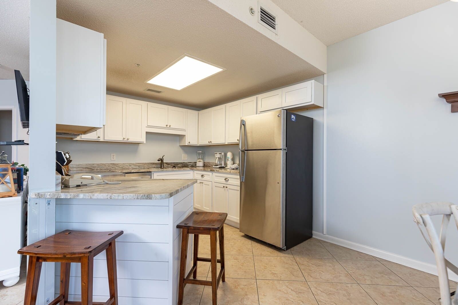 Condo, 1 quarto | Cozinha privada | Geladeira, fogão, cafeteira/chaleira