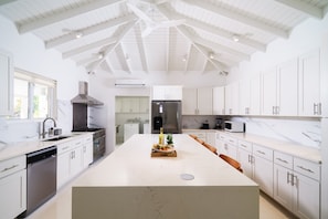 Maison, 3 chambres | Cuisine privée | Réfrigérateur, four, cafetière/bouilloire, grille-pain