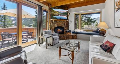 Pet-Friendly Keystone Townhome - Pool, Hot Tubs, Skiing